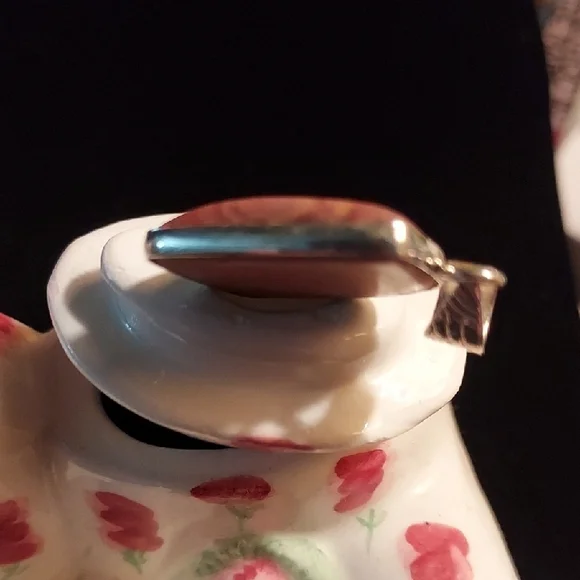 Elegant Pink Pendant Necklace - Picture 4 of 6